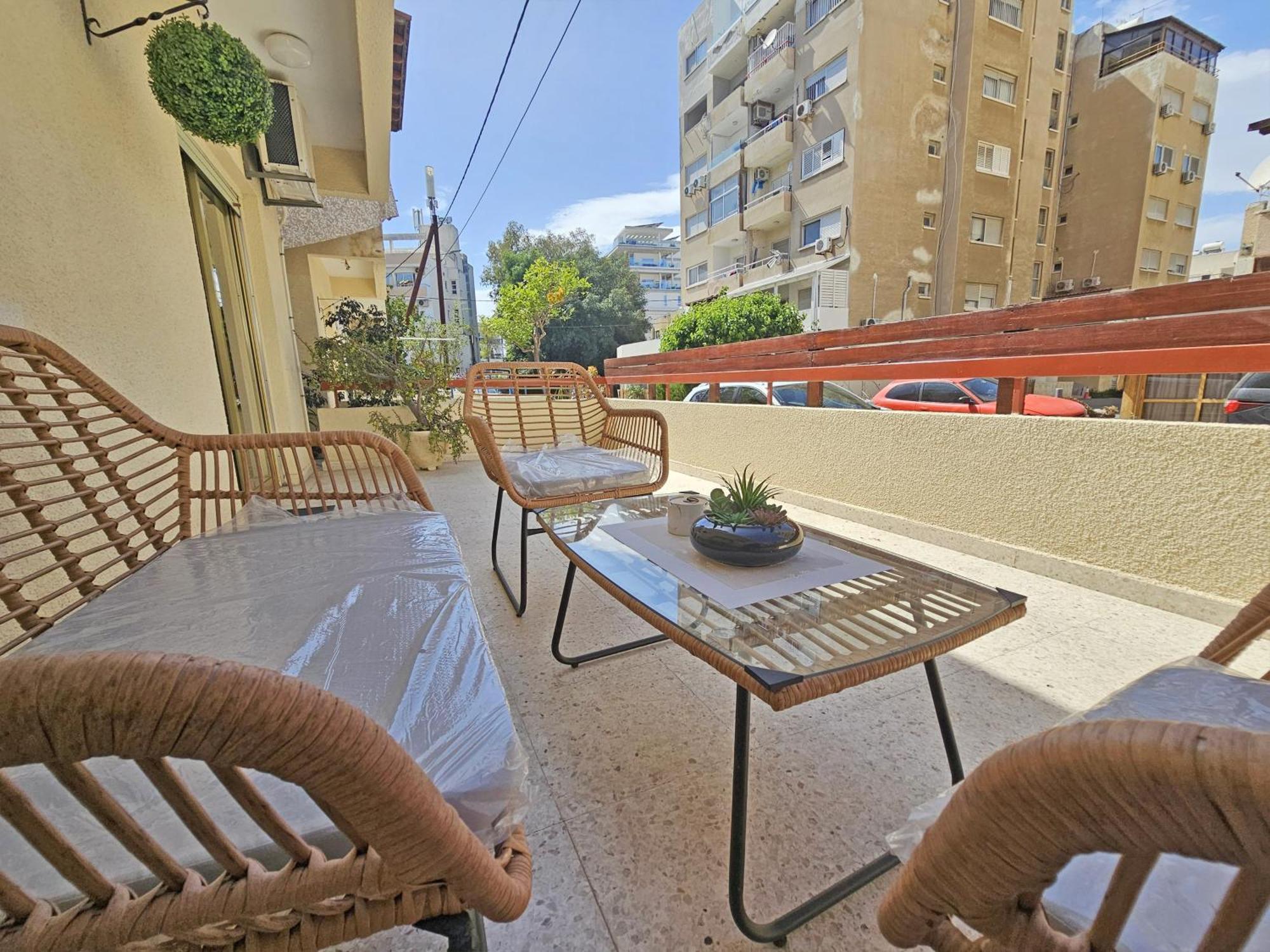 Albert'S Apartment Mackenzie 001 Larnaca Zewnętrze zdjęcie